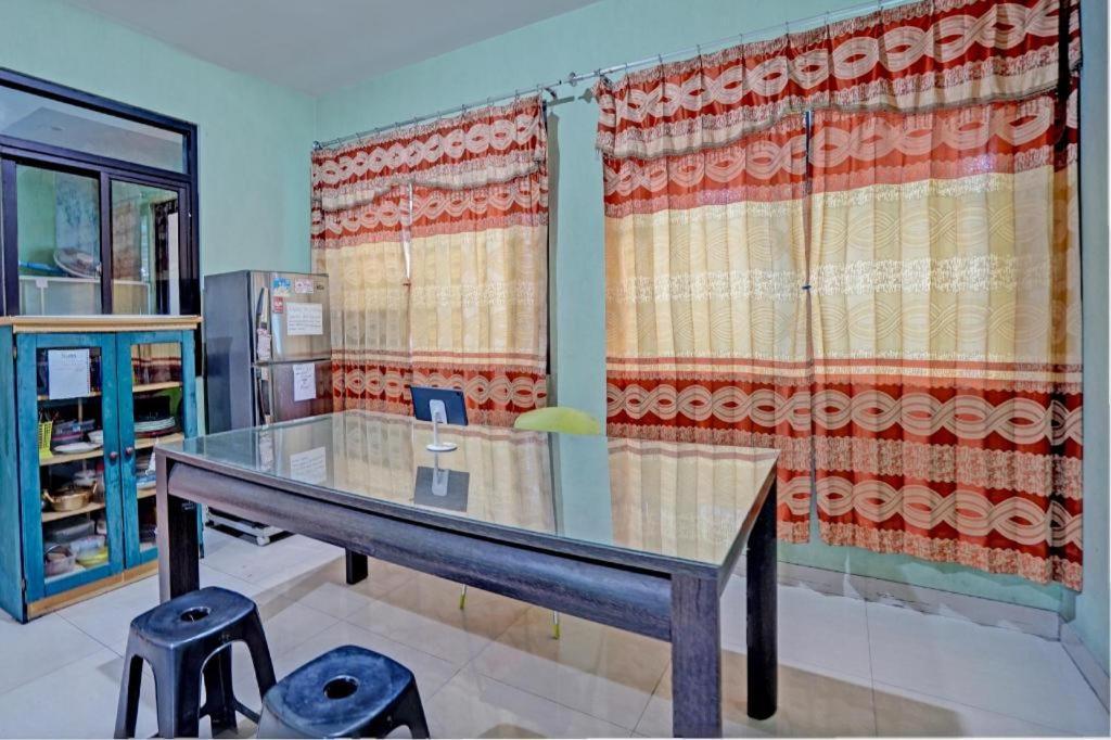 Oyo 93109 Garden Homestay 1 Tpr Surabaya Esterno foto